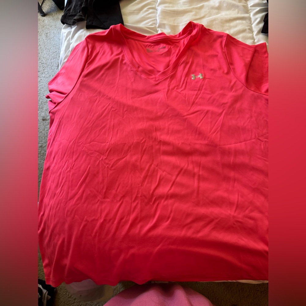 4 Under Armour Dri Fit Workout Shirts